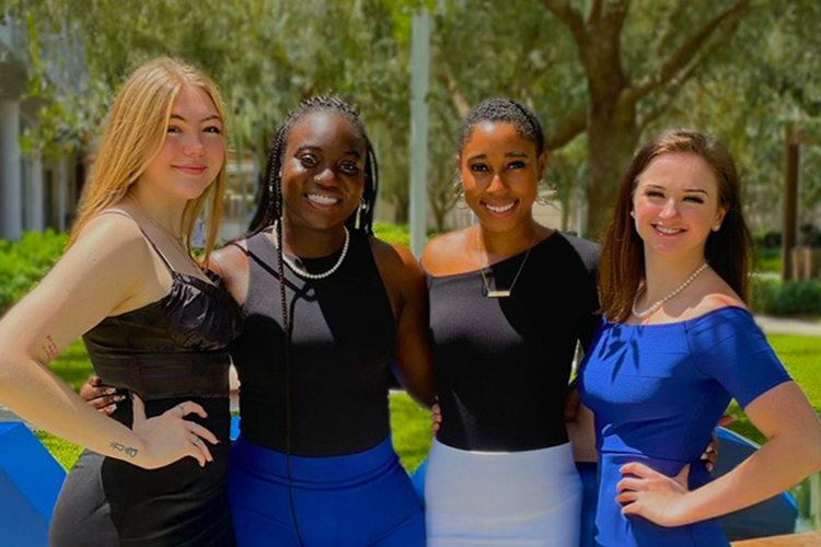 Group of Zeta Phi Beta sorority members