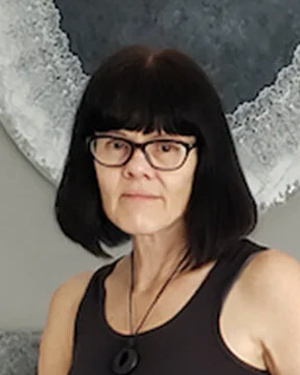 Carol Prusa headshot