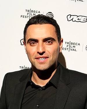 Farshad Farahat headshot