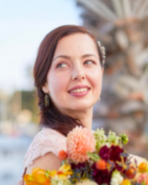 Oksana Nedavniaya headshot