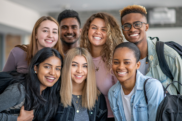 Group of students posing for a picture