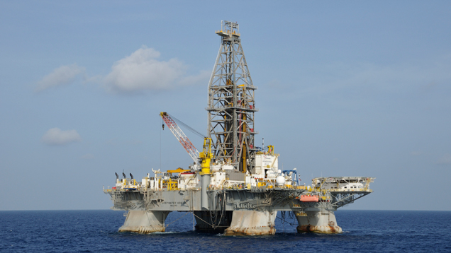Oil drilling platform deepwater horizon
