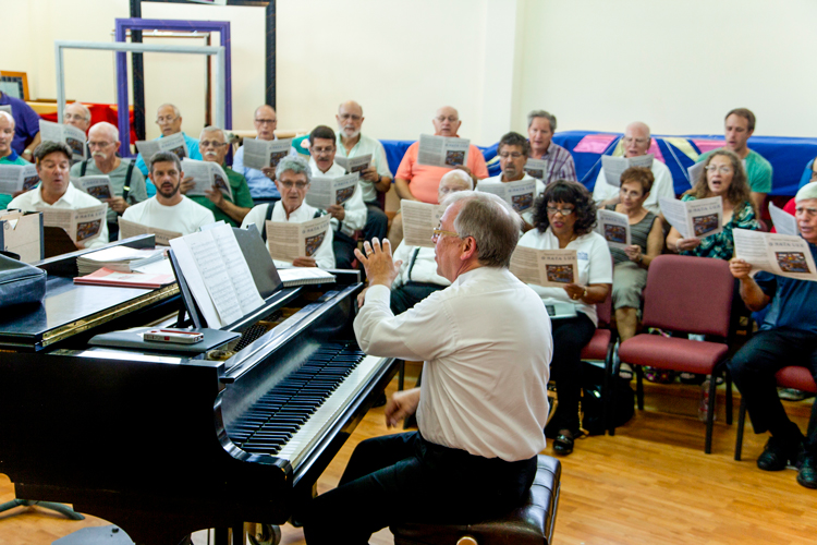Nova singers performing with voice and piano