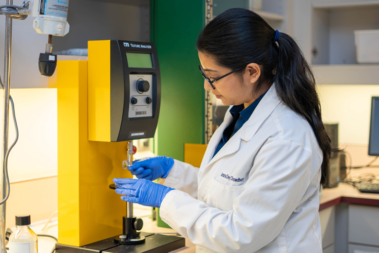 Pharmacist Ph.D student at the lab