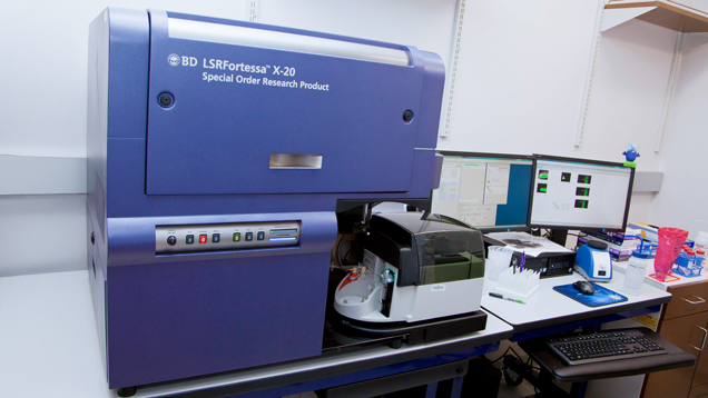 BD Fortessa x-20 SORP analytic instrument for research