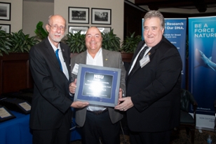 Nova Southeastern University (NSU) Executive Vice President and Interim Provost Ron Chenail, Ph.D., presented Tracey Sutton, with the 9th Annual Provost’s Research and Scholarship Award.