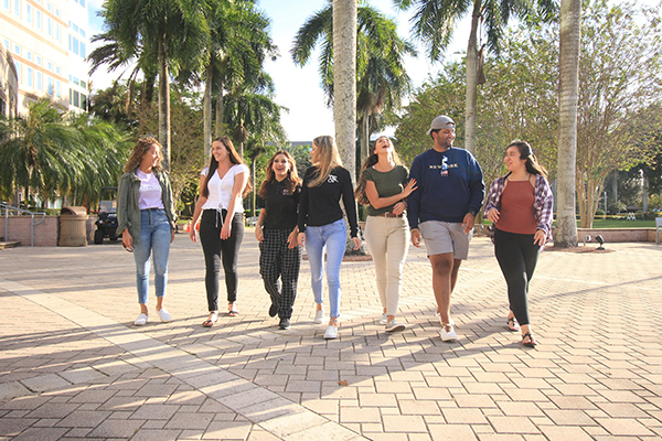 NSU students walking on campus